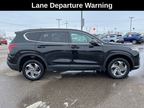 Used 2023 Hyundai Santa Fe SE image 8