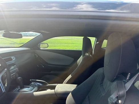 Used 2015 Chevrolet Camaro LS RWD image 7