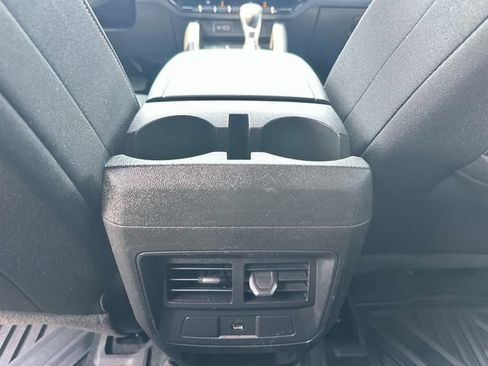 Used 2024 Chevrolet Colorado LT w/ LT Convenience Package II AWD/4WD image 13