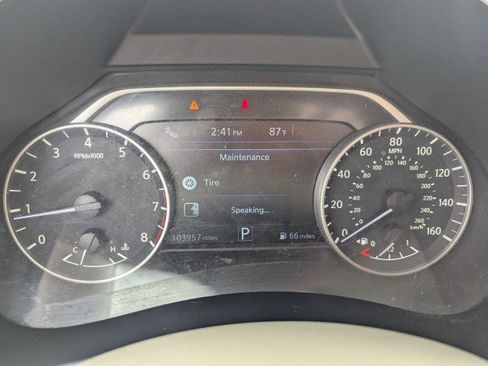 Used 2015 Nissan Murano Platinum w/ Platinum Technology Package AWD/4WD image 16
