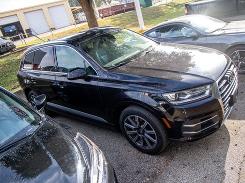 Used 2017 Audi Q7 3.0T Premium image 7