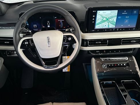 New 2026 Lincoln Aviator Black Label w/ Jet Appearance Package image 13