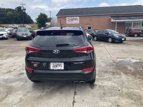 Used 2017 Hyundai Tucson Sport FWD image 4