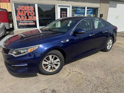 Used 2018 Kia Optima LX FWD image 3