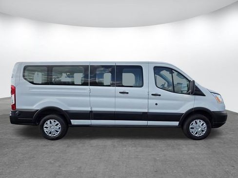 Used 2019 Ford Transit 350 XLT image 3