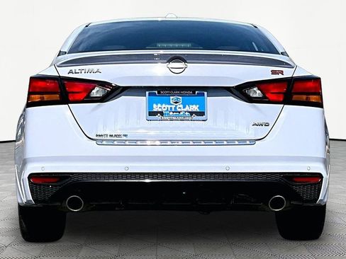 Used 2023 Nissan Altima 2.5 SR image 7