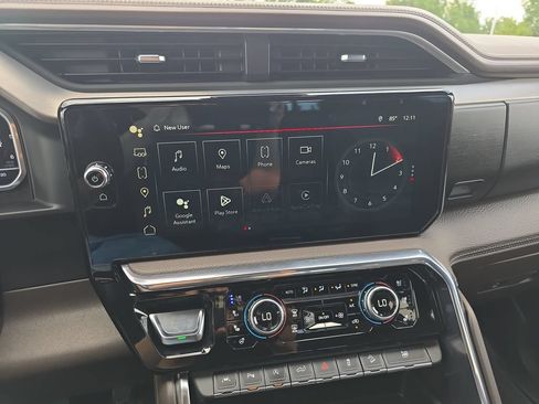 Certified 2023 GMC Sierra 1500 Denali AWD/4WD image 23