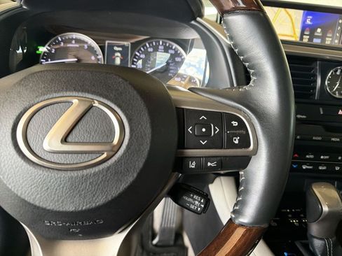 Used 2018 Lexus RX 350 FWD w/ Premium Package image 16