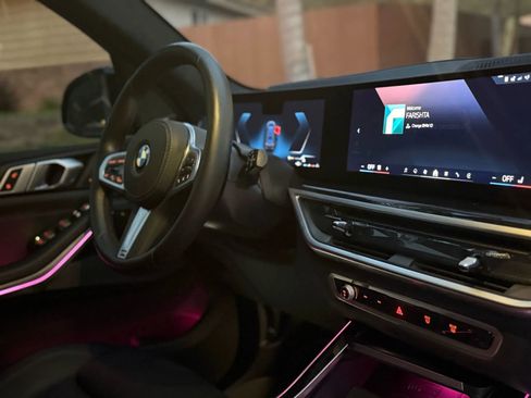 Used 2025 BMW X7 xDrive40i w/ Executive Package image 10