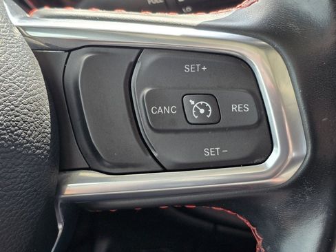 Used 2022 Jeep Gladiator Rubicon w/ Trailer Tow Package AWD/4WD image 12