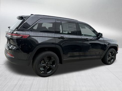 New 2026 Jeep Grand Cherokee L Limited RWD image 11