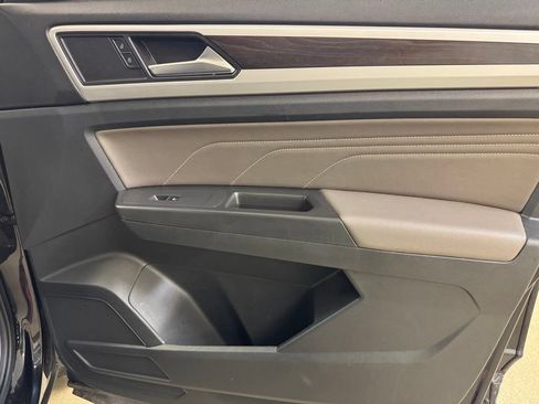 Used 2023 Volkswagen Atlas SE FWD image 35