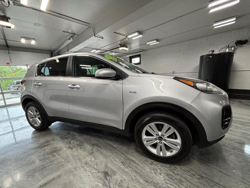 Used 2018 Kia Sportage LX AWD/4WD image 10