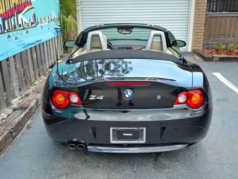 Used 2003 BMW Z4 2.5i image 25