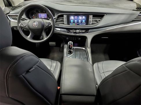 Used 2020 Buick Enclave Essence image 22