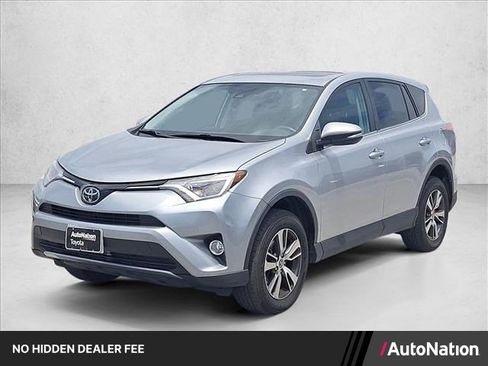 Used 2018 Toyota RAV4 XLE FWD image 1