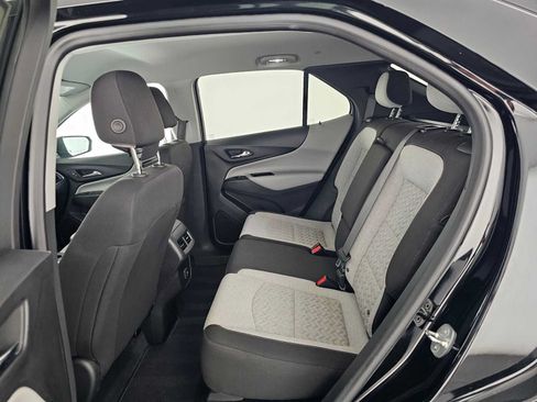 Used 2023 Chevrolet Equinox LS w/ LS Convenience Package FWD image 16