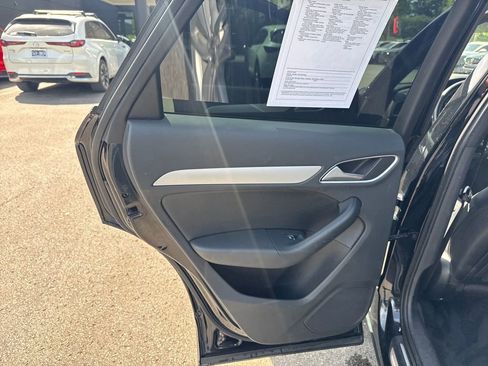 Used 2018 Audi Q3 2.0T Premium image 46