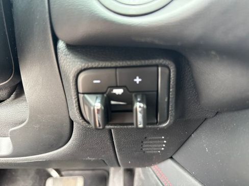 Used 2024 Dodge Durango GT image 25