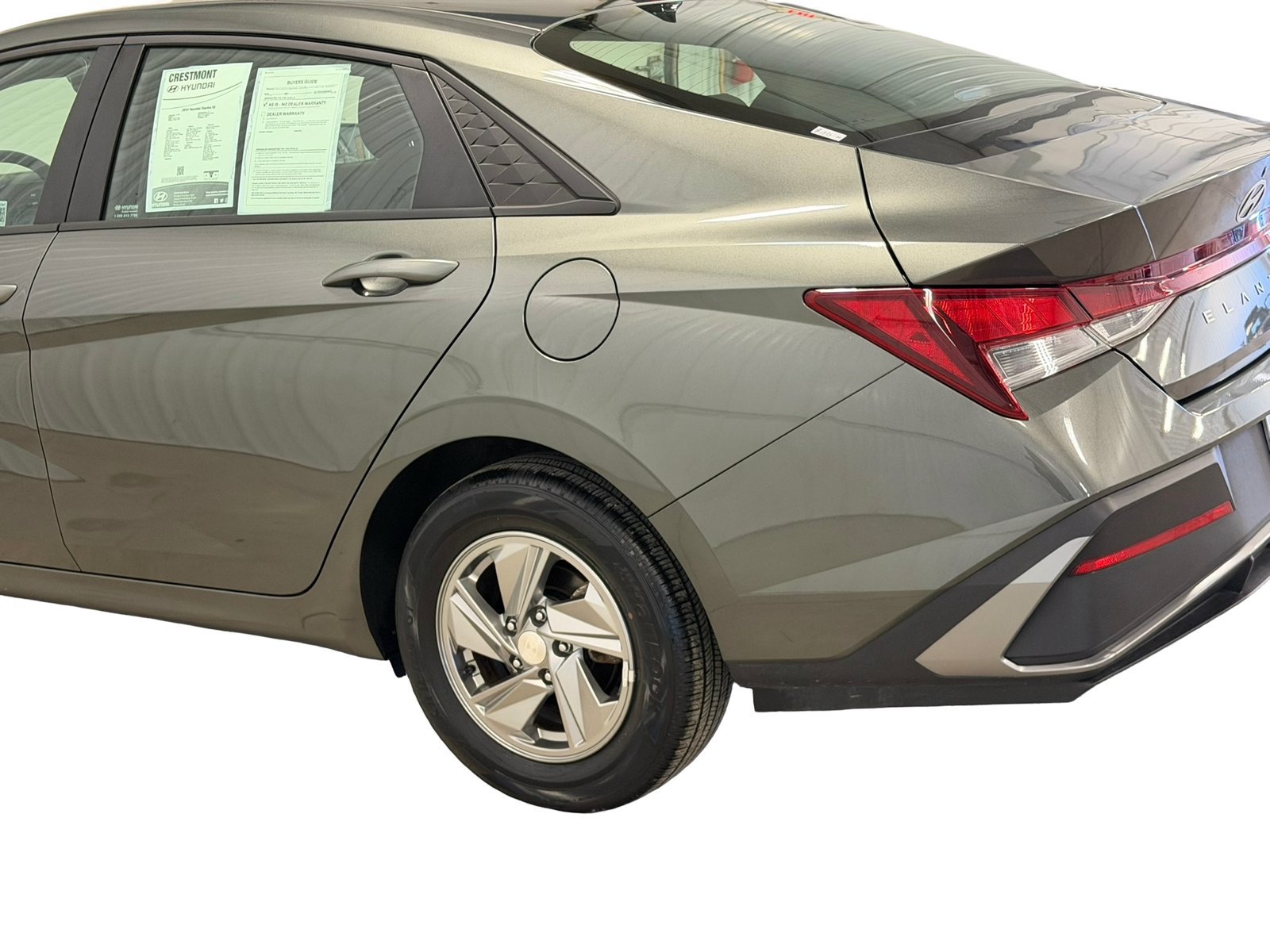Certified 2024 Hyundai Elantra SE FWD image 15
