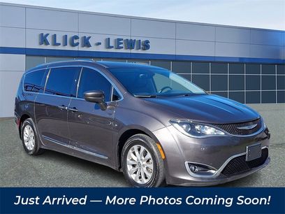 Used 2018 Chrysler Pacifica Touring-L