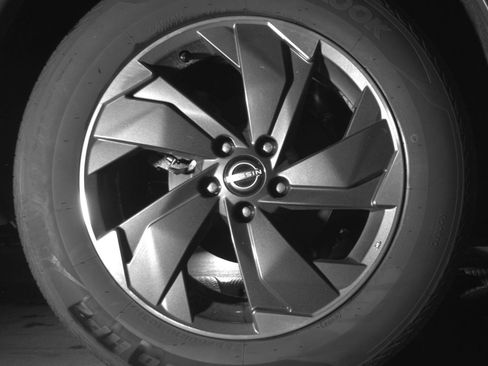 Used 2025 Nissan Rogue SV AWD/4WD image 18