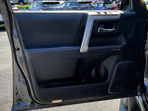 Certified 2022 Toyota 4Runner Limited image 40