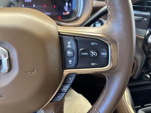 Used 2024 RAM 2500 Limited w/ Safety Group AWD/4WD image 40