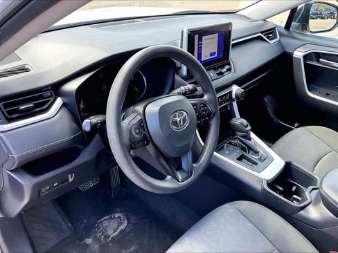 Used 2024 Toyota RAV4 XLE FWD image 8