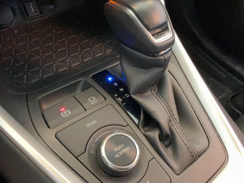 Certified 2021 Toyota RAV4 XLE Premium AWD/4WD image 14