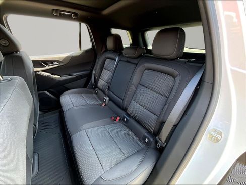 Used 2026 Chevrolet Equinox LT FWD image 22