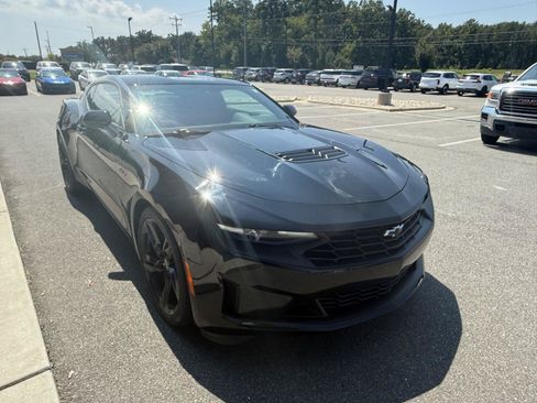 Used 2023 Chevrolet Camaro LT RWD image 22