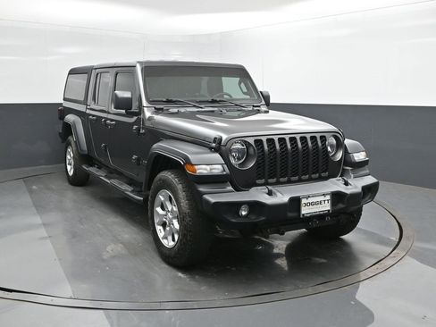Used 2021 Jeep Gladiator Sport image 22