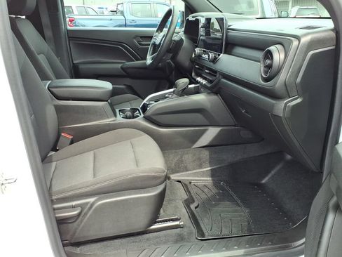 Used 2023 Chevrolet Colorado Trail Boss w/ Technology Package AWD/4WD image 20
