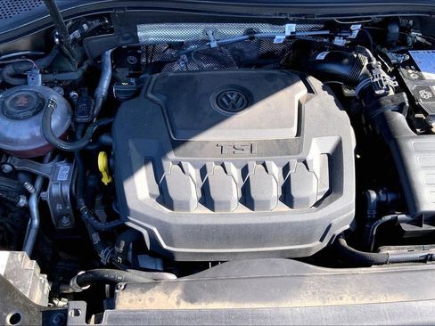 Used 2024 Volkswagen Tiguan SE R-Line w/ MDO Package, Two-Row AWD/4WD image 32