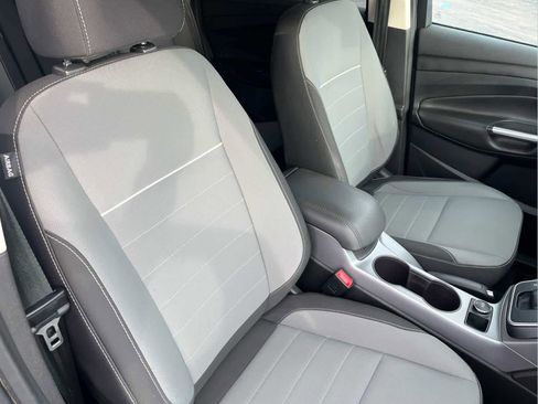 Used 2014 Ford Escape SE w/ Equipment Group 201A image 16