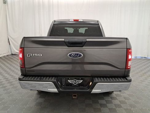 Used 2016 Ford F150 XLT image 4