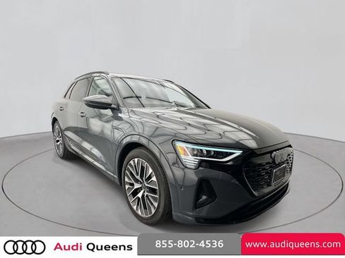 Certified 2024 Audi Q8 e-tron Premium Plus w/ Premium Plus Package AWD/4WD image 5
