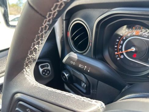 Certified 2025 Jeep Wrangler Unlimited Rubicon image 24