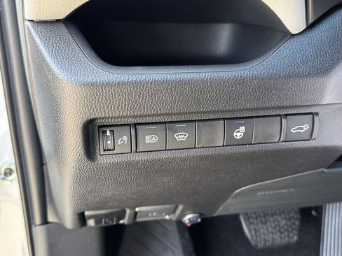 New 2025 Toyota RAV4 XLE image 17