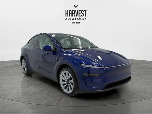 Used 2026 Tesla Model Y AWD image 10