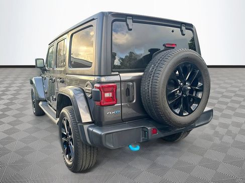 Used 2023 Jeep Wrangler Unlimited Sahara AWD/4WD image 8