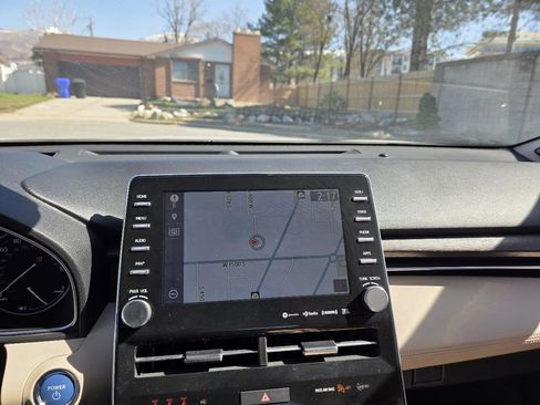 Used 2020 Toyota Avalon Limited w/ Advanced Safety Package image 19