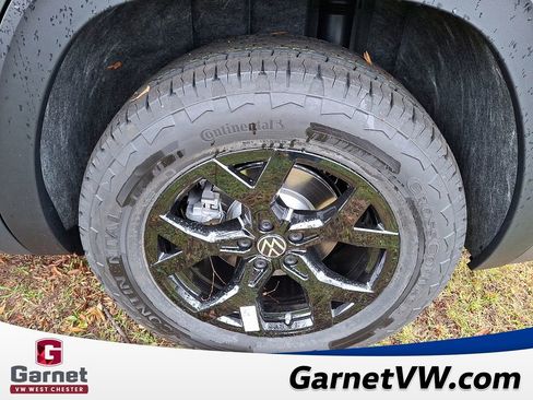 New 2026 Volkswagen Atlas Peak Edition image 5