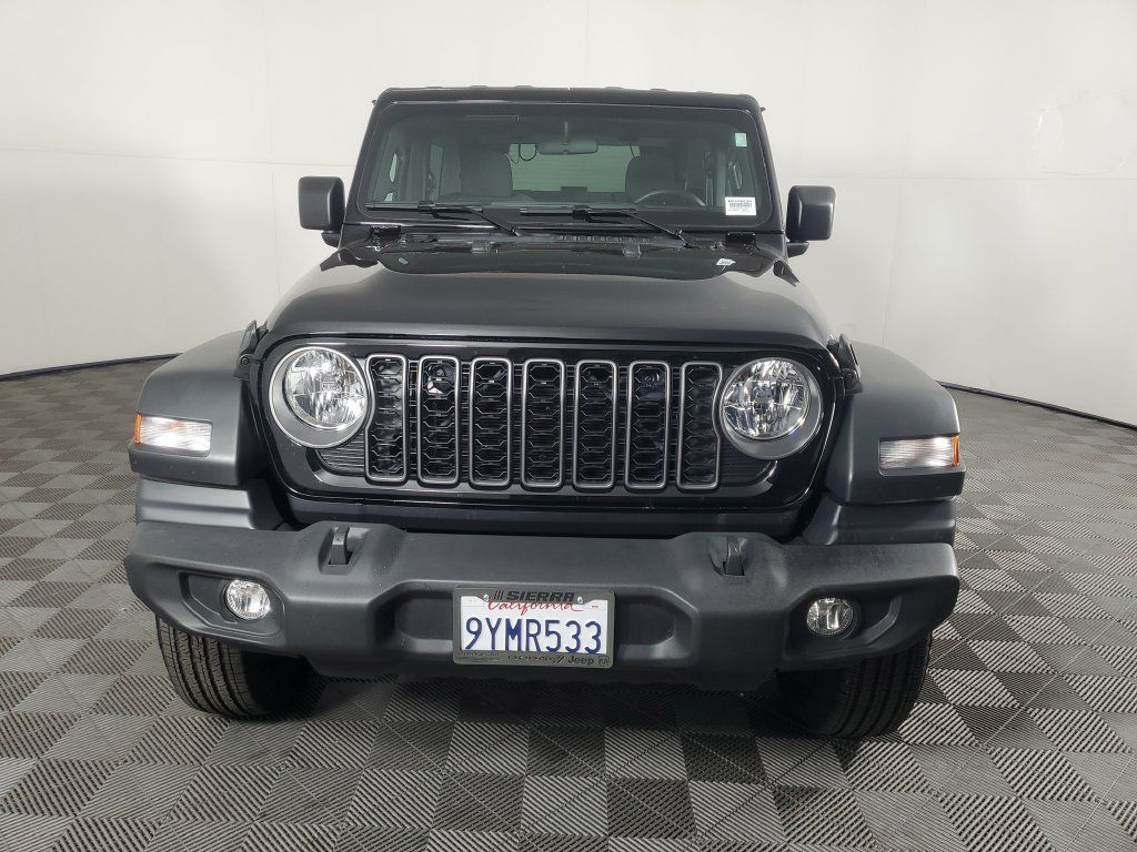 Used 2026 Jeep Wrangler Sport AWD/4WD image 9