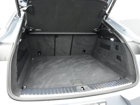 Certified 2025 Porsche Cayenne Coupe AWD/4WD image 16