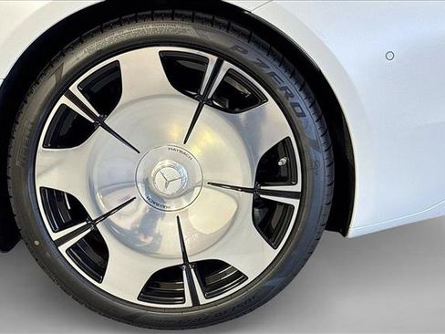 New 2026 Mercedes-Benz Maybach SL 680 image 25