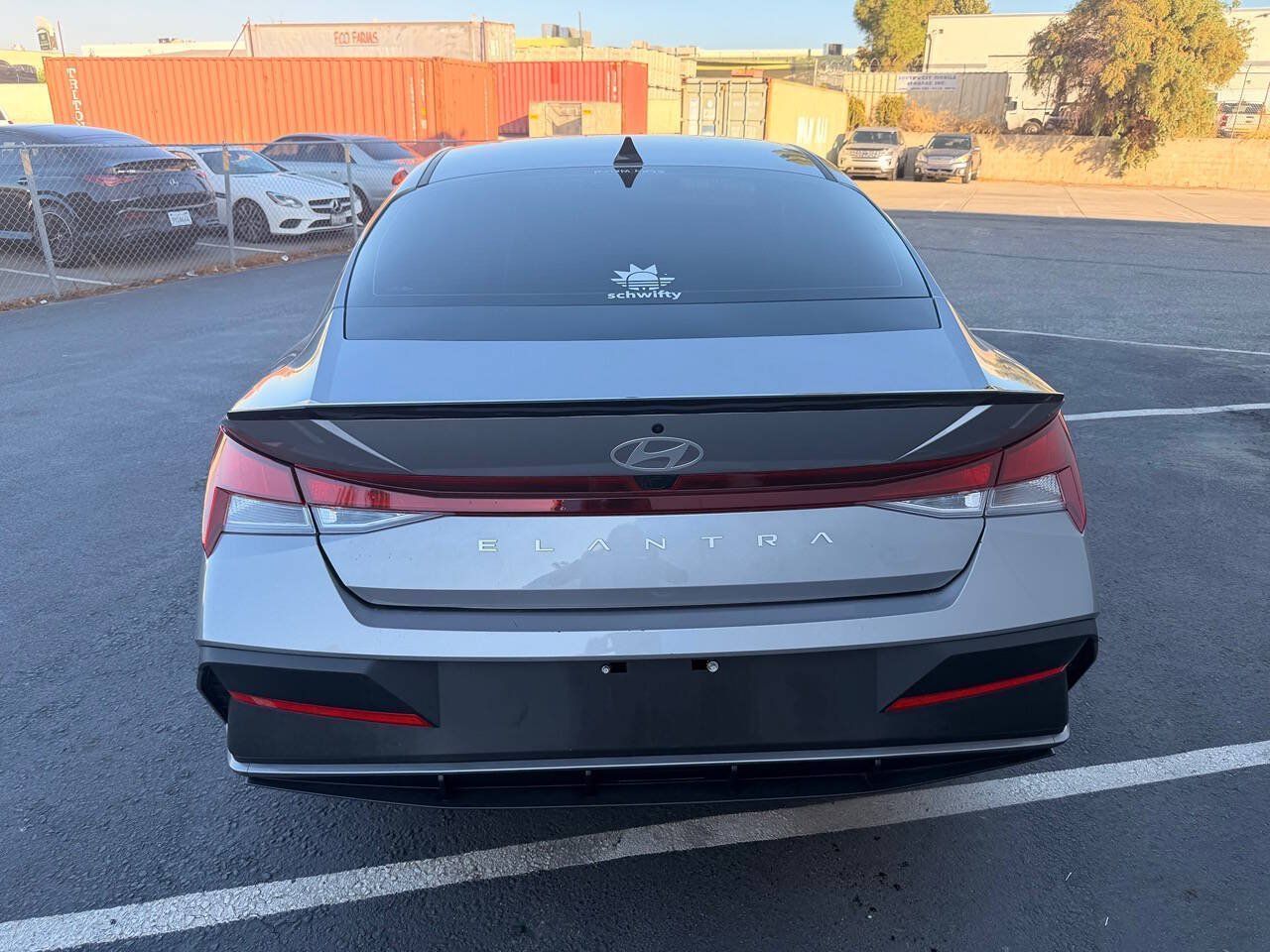 Used 2025 Hyundai Elantra Sport FWD image 17