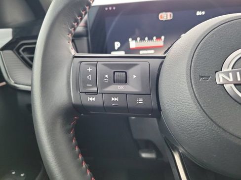 Certified 2026 Nissan Kicks SR FWD image 20