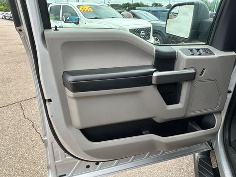 Used 2016 Ford F150 XLT AWD/4WD image 14